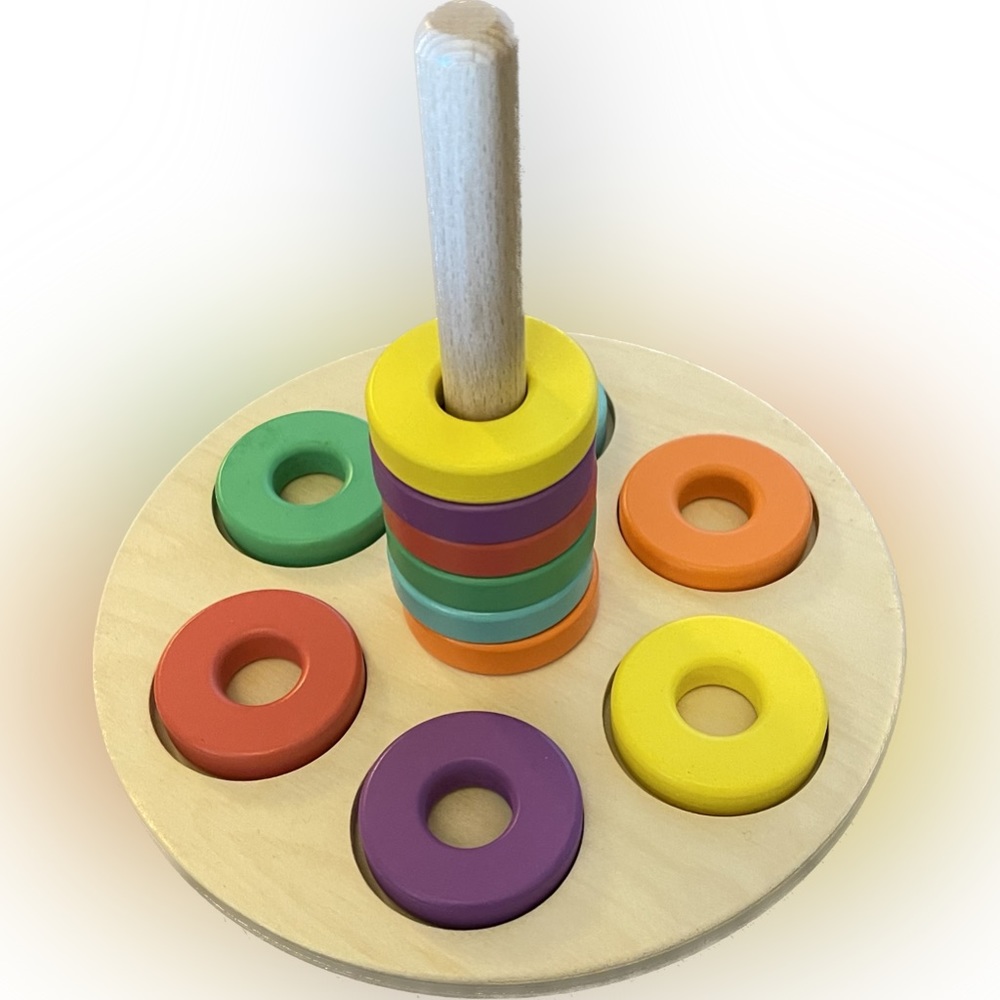 LOVEVERY. Flexible ring stacker